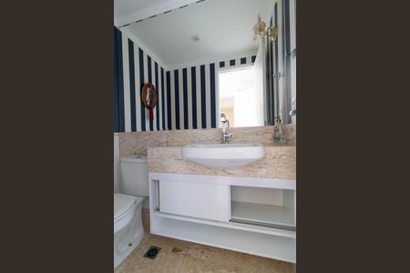 Apartamento à venda com 166m², 3 quartos e 3 vagas Apartamento à venda com 166m², 3 quartos e 3 vagasLavabo