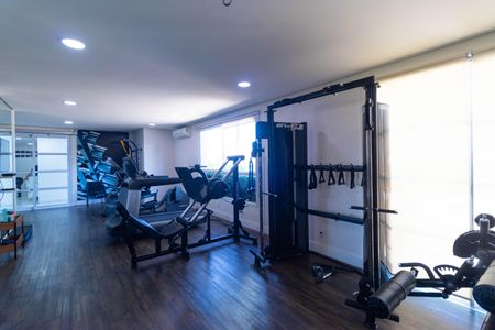 Apartamento à venda com 166m², 3 quartos e 3 vagas Apartamento à venda com 166m², 3 quartos e 3 vagasÁrea comum - Academia