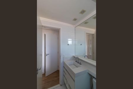 Apartamento à venda com 166m², 3 quartos e 3 vagas Apartamento à venda com 166m², 3 quartos e 3 vagasBanheiro da Suíte 02