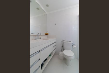 Apartamento à venda com 166m², 3 quartos e 3 vagas Apartamento à venda com 166m², 3 quartos e 3 vagasBanheiro da Suíte 01