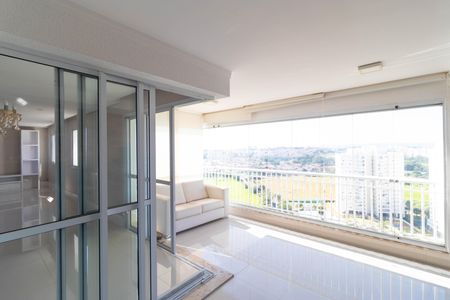 Apartamento à venda com 166m², 3 quartos e 3 vagas Apartamento à venda com 166m², 3 quartos e 3 vagasSacada com Churrasqueira