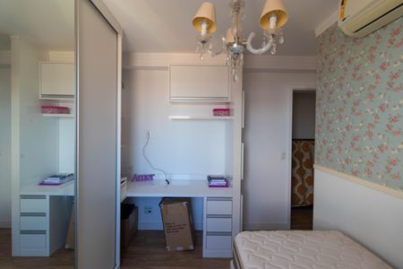 Apartamento à venda com 166m², 3 quartos e 3 vagas Apartamento à venda com 166m², 3 quartos e 3 vagasSuíte 02