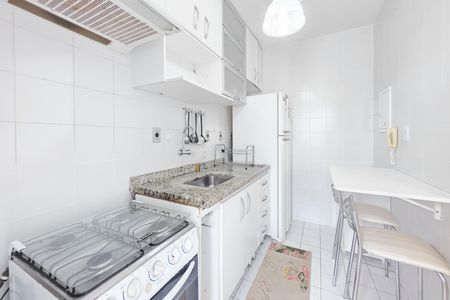 Apartamento para alugar com 50m², 2 quartos e 1 vaga Apartamento para alugar com 50m², 2 quartos e 1 vagaCozinha / Lavanderia