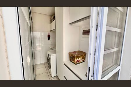 Casa de condomínio à venda com 147m², 3 quartos e 2 vagasQuarto