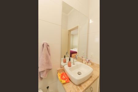 Casa de condomínio à venda com 147m², 3 quartos e 2 vagasBanheiro