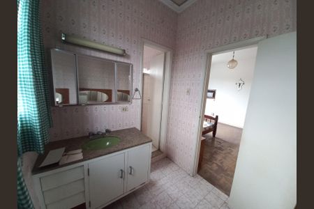 Casa para alugar com 350m², 3 quartos e 4 vagasBanheiro da Suíte