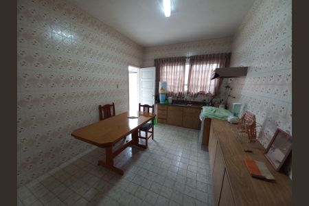 Casa para alugar com 350m², 3 quartos e 4 vagasCozinha