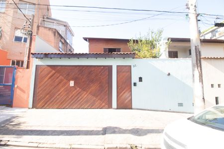 Casa à venda com 216m², 5 quartos e 4 vagasFachada