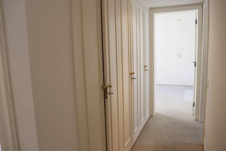 Apartamento para alugar com 200m², 3 quartos e 3 vagasCorredor