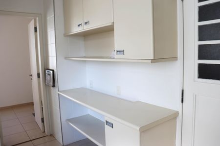 Apartamento para alugar com 200m², 3 quartos e 3 vagasÁrea de Serviço