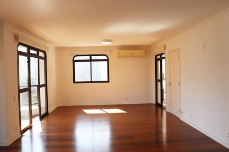 Apartamento para alugar com 200m², 3 quartos e 3 vagasSala