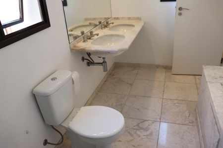 Apartamento para alugar com 200m², 3 quartos e 3 vagasBanheiro da Suíte 3