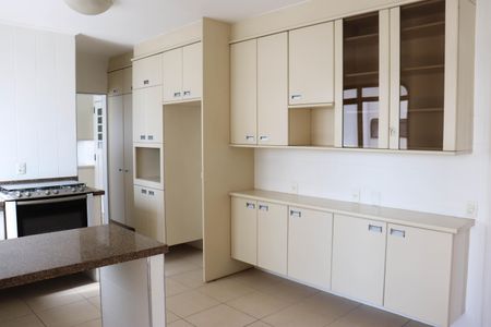 Apartamento para alugar com 200m², 3 quartos e 3 vagasCozinha 