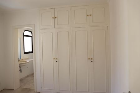 Apartamento para alugar com 200m², 3 quartos e 3 vagasSuíte 2