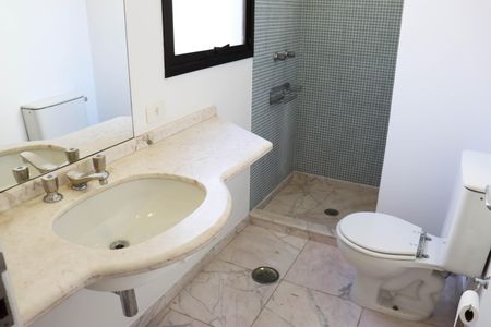 Apartamento para alugar com 200m², 3 quartos e 3 vagasBanheiro da Suíte 2