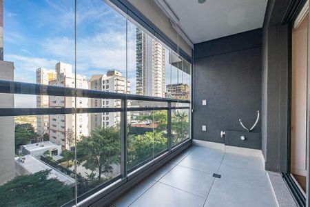 Studio para alugar com 32m², 1 quarto e sem vaga Studio para alugar com 32m², 1 quarto e sem vagaStudio - Varanda