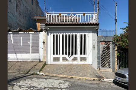 Casa à venda com 160m², 3 quartos e 2 vagasFachada