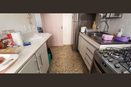 Apartamento à venda com 56m², 2 quartos e 1 vagaCozinha