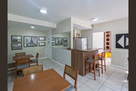 Apartamento à venda com 43m², 2 quartos e sem vagaÁrea comum