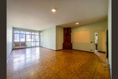 Apartamento para alugar com 152m², 3 quartos e 3 vagasSala