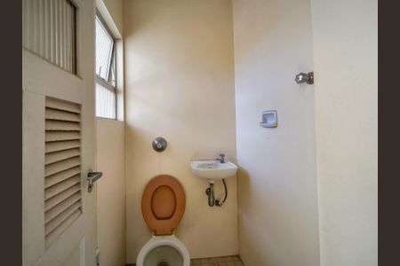 Apartamento para alugar com 152m², 3 quartos e 3 vagasBanheiro de serviço