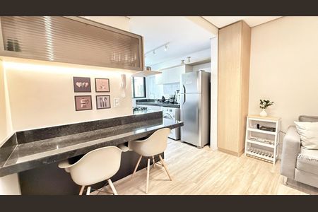 Sala de apartamento à venda com 2 quartos, 55m² em Lourdes, Belo Horizonte
