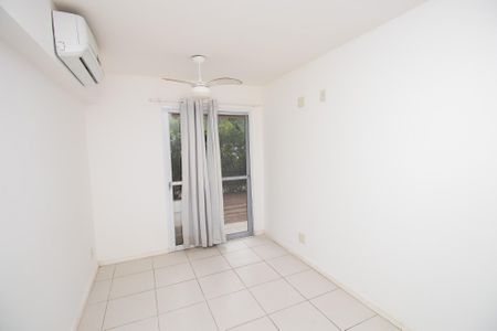Apartamento para alugar com 70m², 2 quartos e 2 vagas Apartamento para alugar com 70m², 2 quartos e 2 vagasSuíte