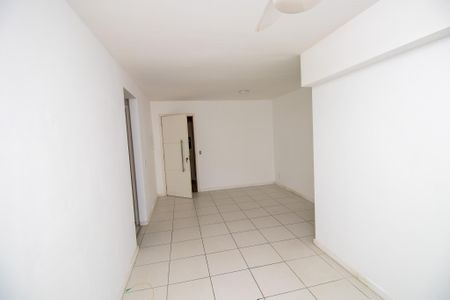 Apartamento para alugar com 70m², 2 quartos e 2 vagas Apartamento para alugar com 70m², 2 quartos e 2 vagasSala