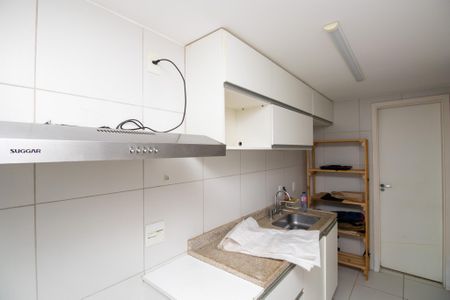 Apartamento para alugar com 70m², 2 quartos e 2 vagas Apartamento para alugar com 70m², 2 quartos e 2 vagasCozinha