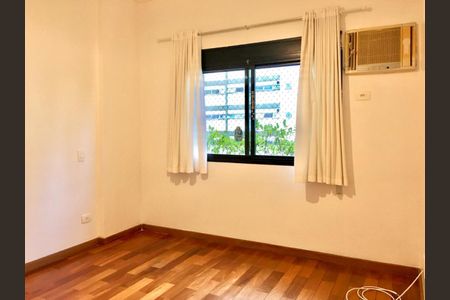 Apartamento à venda com 200m², 3 quartos e 3 vagas Apartamento à venda com 200m², 3 quartos e 3 vagasFoto 16