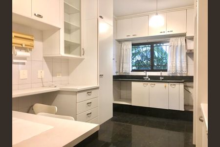 Apartamento à venda com 200m², 3 quartos e 3 vagas Apartamento à venda com 200m², 3 quartos e 3 vagasFoto 21