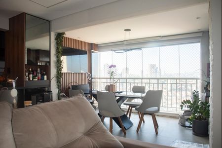 Apartamento à venda com 63m², 2 quartos e 2 vagasSala