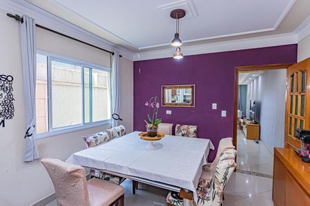 Casa à venda com 135m², 3 quartos e 4 vagasCopa e cozinha