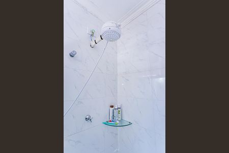 Casa à venda com 135m², 3 quartos e 4 vagasBanheiro suite 2