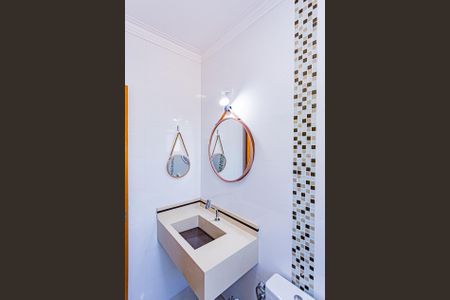 Casa à venda com 135m², 3 quartos e 4 vagasBanheiro suite 1