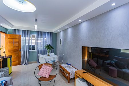 Casa à venda com 135m², 3 quartos e 4 vagasSala