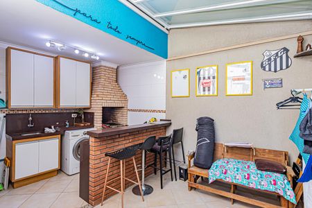 Casa à venda com 135m², 3 quartos e 4 vagasÁrea de serviço e espaço gourmet