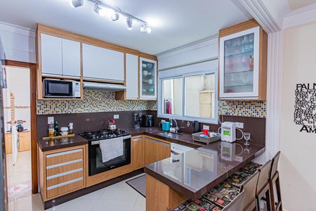 Casa à venda com 135m², 3 quartos e 4 vagasCopa e cozinha