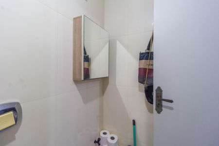 Apartamento à venda com 72m², 2 quartos e 1 vaga Apartamento à venda com 72m², 2 quartos e 1 vagaBanheiro da Suíte