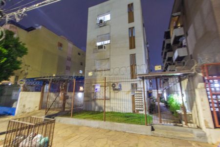 Apartamento à venda com 72m², 2 quartos e 1 vaga Apartamento à venda com 72m², 2 quartos e 1 vagaFachada