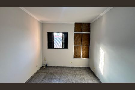 Casa à venda com 177m², 4 quartos e 2 vagasQuarto 2