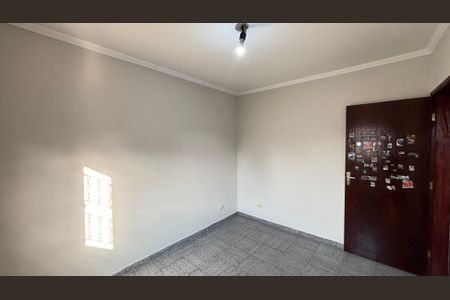 Casa à venda com 177m², 4 quartos e 2 vagasQuarto 2