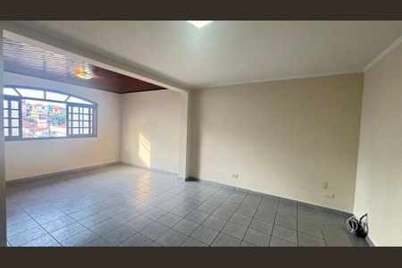 Casa à venda com 177m², 4 quartos e 2 vagasSala 