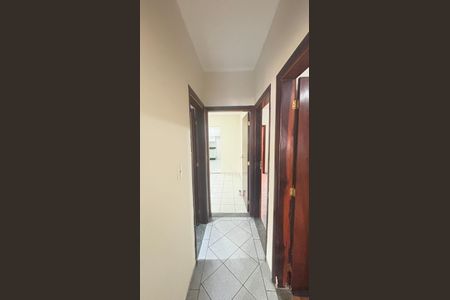 Casa à venda com 177m², 4 quartos e 2 vagasCorredor