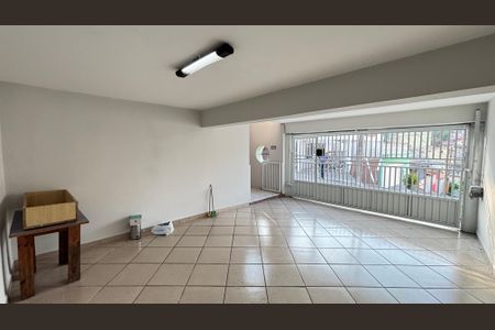 Casa à venda com 177m², 4 quartos e 2 vagasGaragem