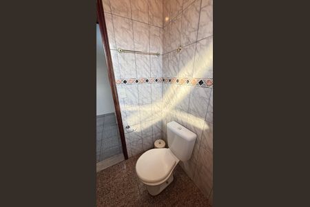 Casa à venda com 177m², 4 quartos e 2 vagasBanheiro de Serviço