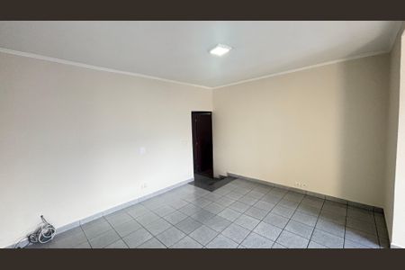 Casa à venda com 177m², 4 quartos e 2 vagasSala 