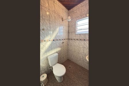 Casa à venda com 177m², 4 quartos e 2 vagasBanheiro de Serviço