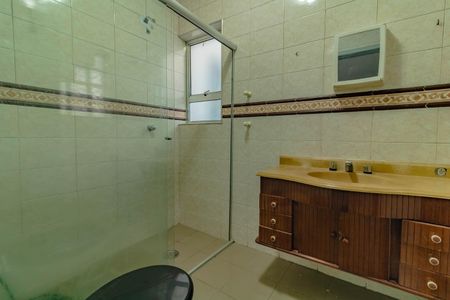 Casa à venda com 222m², 3 quartos e 3 vagas Casa à venda com 222m², 3 quartos e 3 vagasBanheiro do Quarto 4