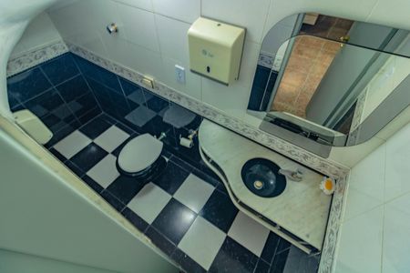 Casa à venda com 222m², 3 quartos e 3 vagas Casa à venda com 222m², 3 quartos e 3 vagasLavabo